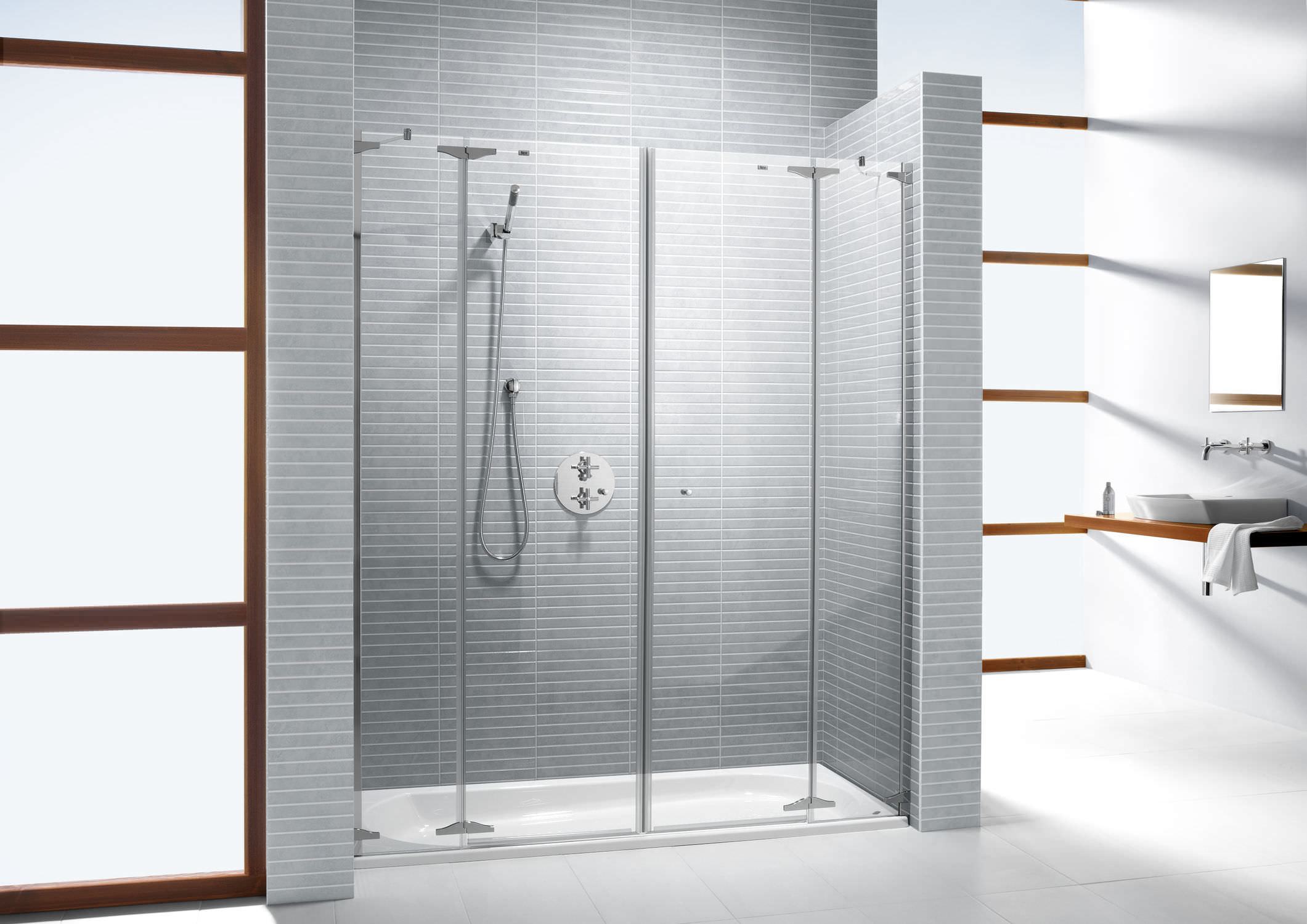 Душевая дверь мерлен. Душевое ограждение ng-6821-08. Душевые двери Shower Screen CRW. Леруа душевые ограждения. Раздвижная душевая перегородка.