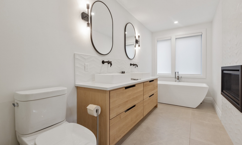 Cómo conseguir un estilo minimalista en tu cuarto de baño