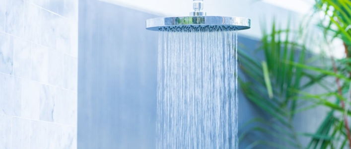 Cómo renovar la ducha sencillamente para que sea excelente