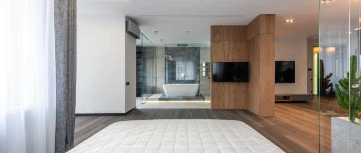 Paredes de cristal para baños, la mejor opción para separar espacios