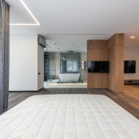 Paredes de cristal para baños, la mejor opción para separar espacios