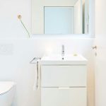 Cómo hacer que tu baño parezca más grande sin obras