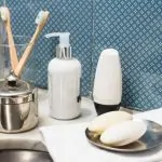 Materiales para conseguir un baño más higiénico